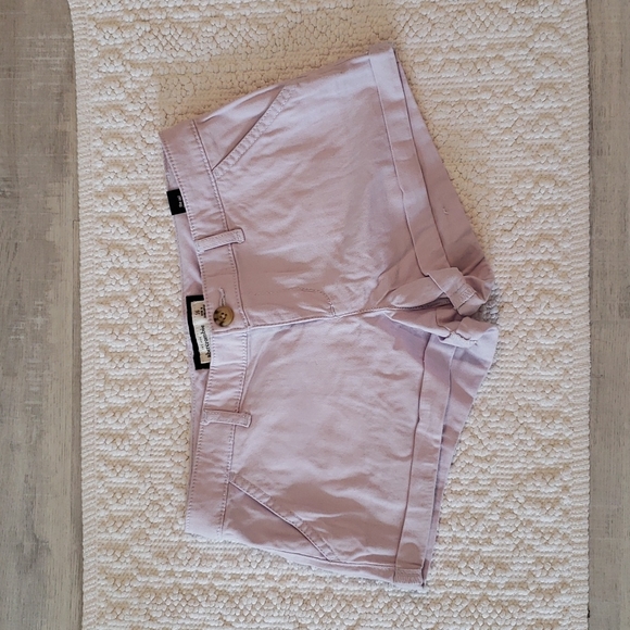 Abercrombie & Fitch Pants - A&f lilac shorts